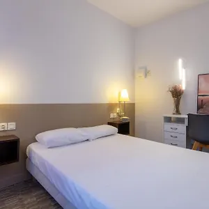 ** Hotel Du Clocher France